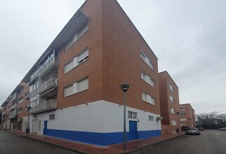 Local commercial dans Alcalá de Henares, Madrid à louer Photo intérieure– Image 1 sur 6