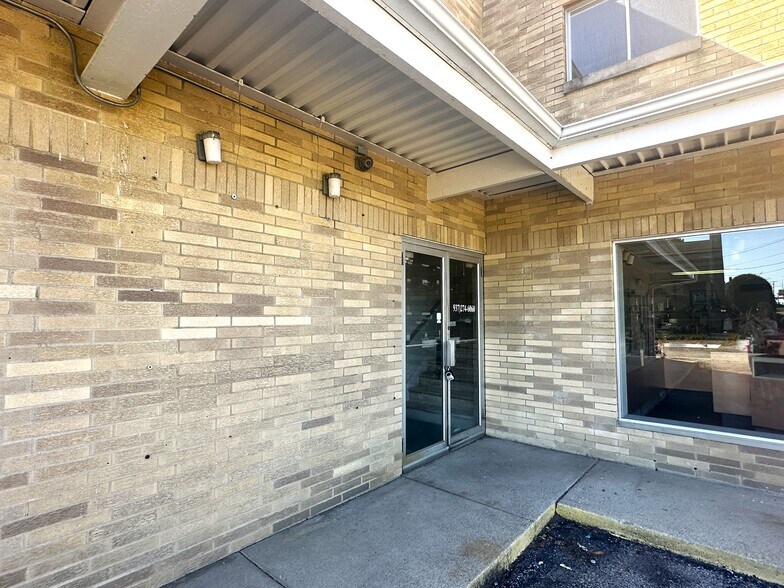 4505 N Main St, Dayton, OH à louer - Photo de l’immeuble – Image 3 sur 7