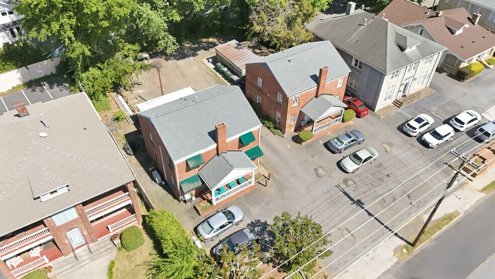 2213-2215 Park Rd, Charlotte, NC à vendre - Photo de l’immeuble – Image 2 sur 16