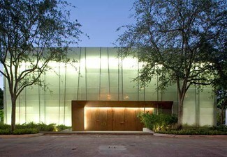 Plus de détails pour 117 NE 2nd St, Fort Lauderdale, FL - Bureau à louer