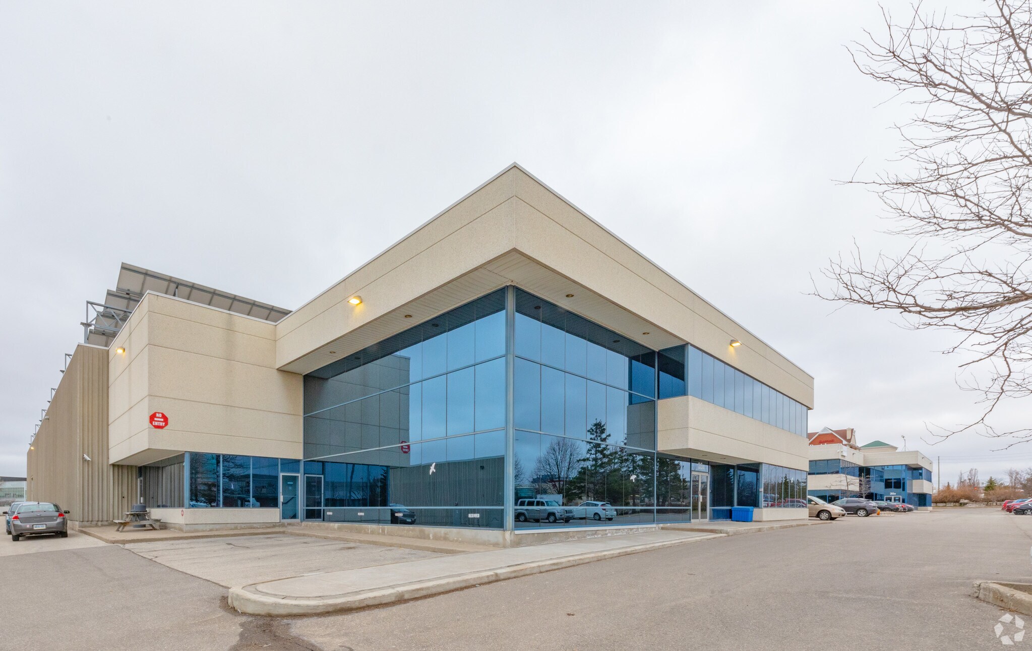 35 Minthorn Blvd, Markham, ON à louer Photo principale– Image 1 sur 19