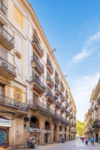 Plus de détails pour Carrer Plaça del Pi, 10, Barcelone - Local commercial à louer