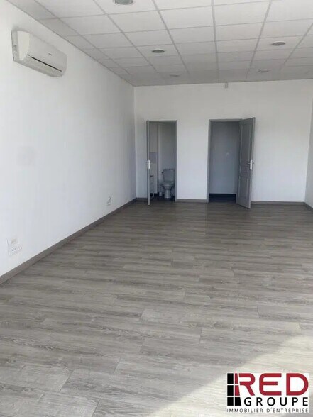 Bureau dans Meyreuil à louer - Photo de l’immeuble – Image 1 sur 5