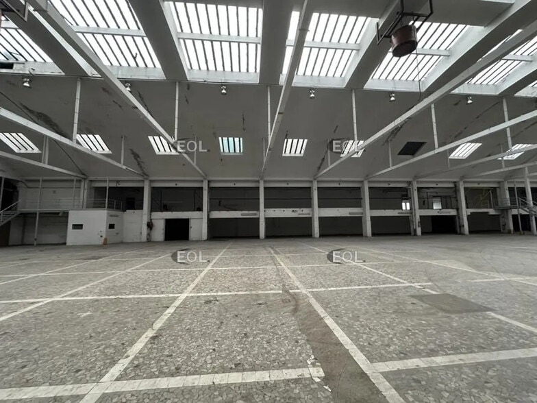 Industriel/Logistique dans La Courneuve à louer - Photo de l’immeuble – Image 3 sur 6