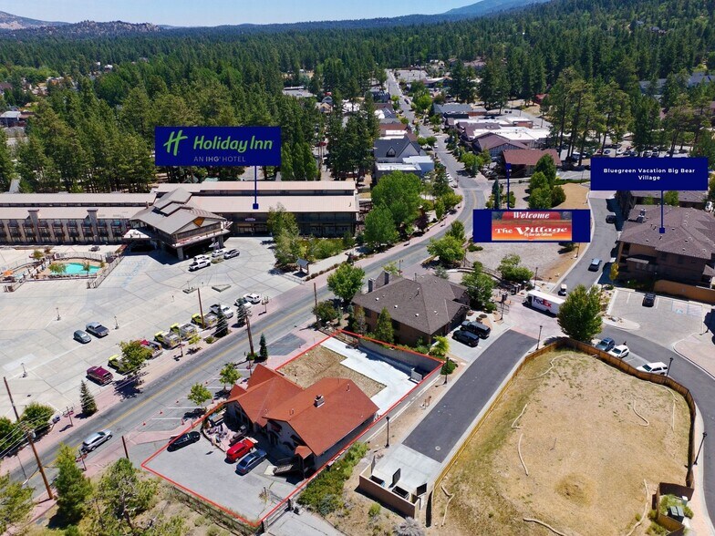 40645 Village Dr, Big Bear Lake, CA à vendre - Photo de l’immeuble – Image 3 sur 12