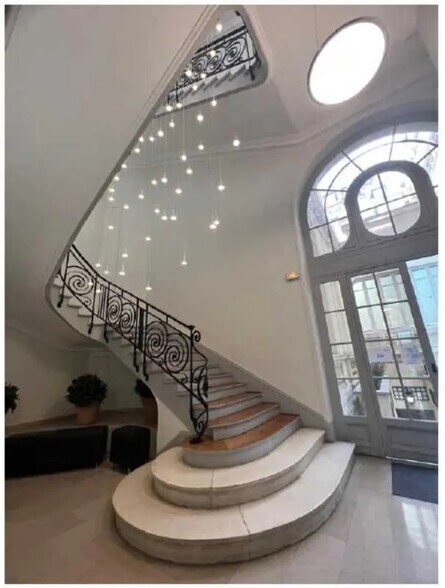 49 Bis Avenue Hoche, Paris à louer - Photo de l’immeuble – Image 3 sur 8