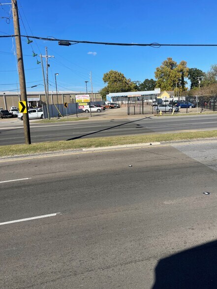 801 Jefferson Hwy, Jefferson, LA à louer - Photo de l’immeuble – Image 2 sur 6