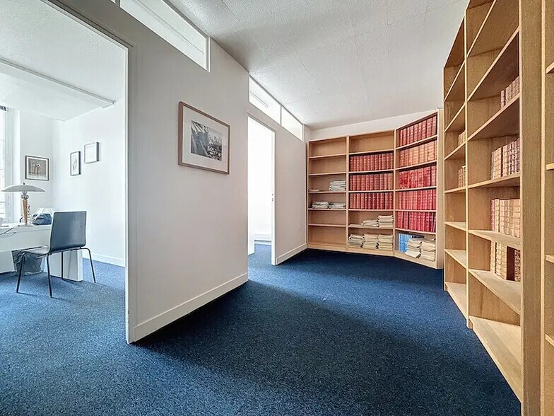 Bureau dans Paris à louer - Photo de l’immeuble – Image 3 sur 13
