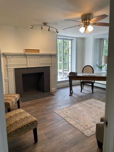 748 Bethlehem Pike, Ambler, PA à louer - Photo de l’immeuble – Image 3 sur 12