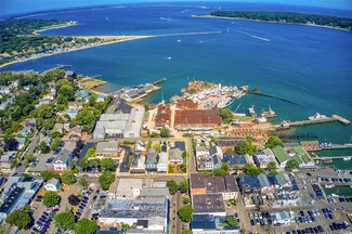 Plus de détails pour 200 Main St, Greenport, NY - Local commercial à vendre