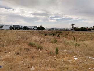 Plus de détails pour 8825 Vineyard Ave, Rancho Cucamonga, CA - Terrain à vendre