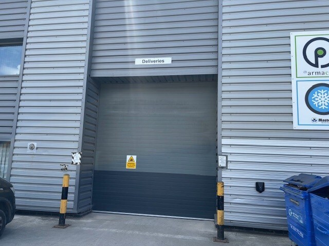 Unit 15, Wharfside Business Park, Irlam Wharf Rd, Manchester à vendre - Photo de l’immeuble – Image 2 sur 4