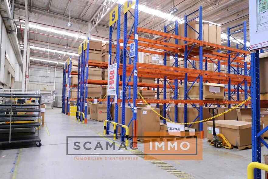 Industriel/Logistique dans Lisses à louer - Photo de l’immeuble – Image 3 sur 8