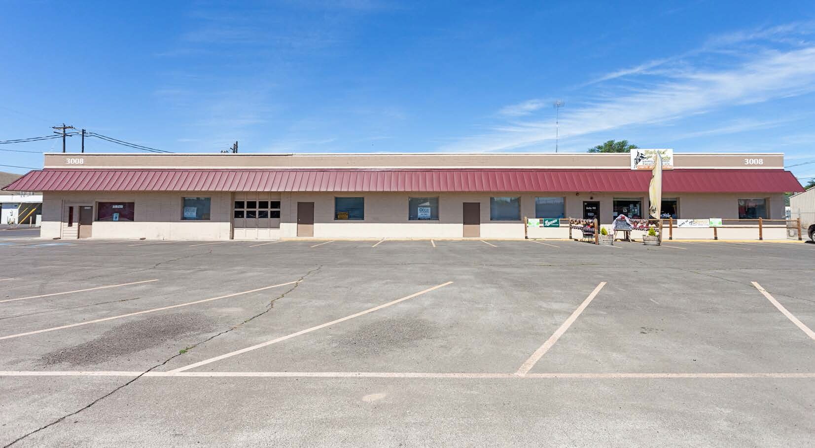 3008 Main St, Union Gap, WA à louer Photo principale– Image 1 sur 15