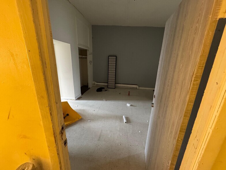 1419 Saint Marks Ave, Brooklyn, NY à vendre - Photo de l’immeuble – Image 3 sur 15