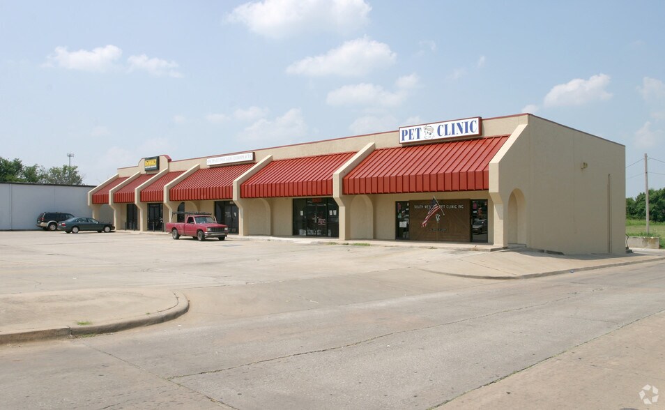 8501 S Western Ave, Oklahoma City, OK à louer - Photo de l’immeuble – Image 3 sur 9