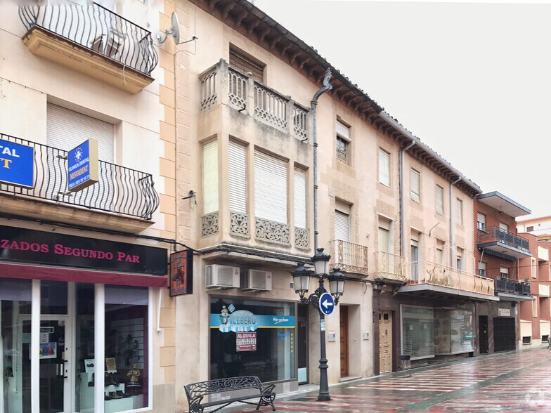 Calle Grande, 20, Quintanar de la Orden, Toledo à louer - Photo de l’immeuble – Image 1 sur 2