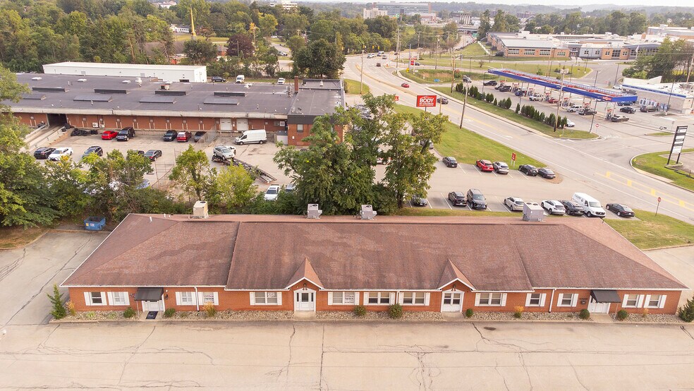 50 Seco Rd, Monroeville, PA à vendre - Photo de l’immeuble – Image 2 sur 41