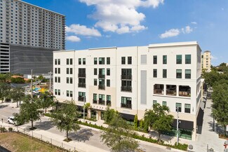 Plus de détails pour 125 Quadrille Plaza Dr, West Palm Beach, FL - Local commercial à louer