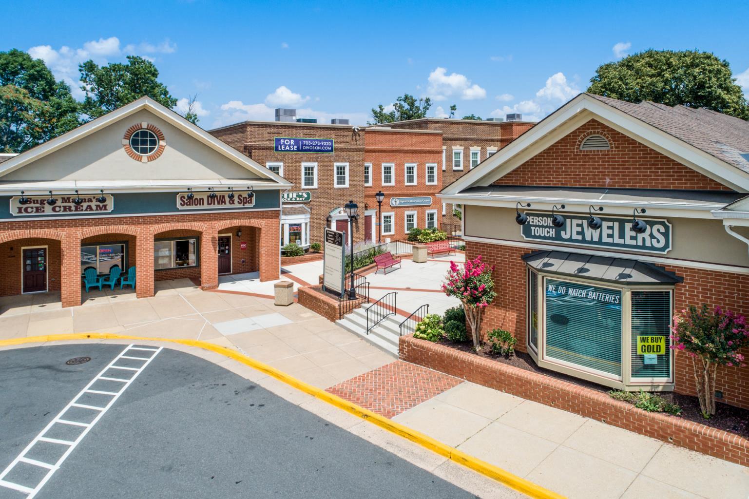 11198-11206 Lee Hwy, Fairfax, VA à louer Photo principale– Image 1 sur 11