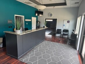 3801 General Electric Rd, Bloomington, IL à louer Photo intérieure– Image 1 sur 19