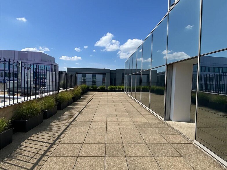 696 Rue Yves Kermen, Boulogne-Billancourt à vendre - Photo de l’immeuble – Image 3 sur 10