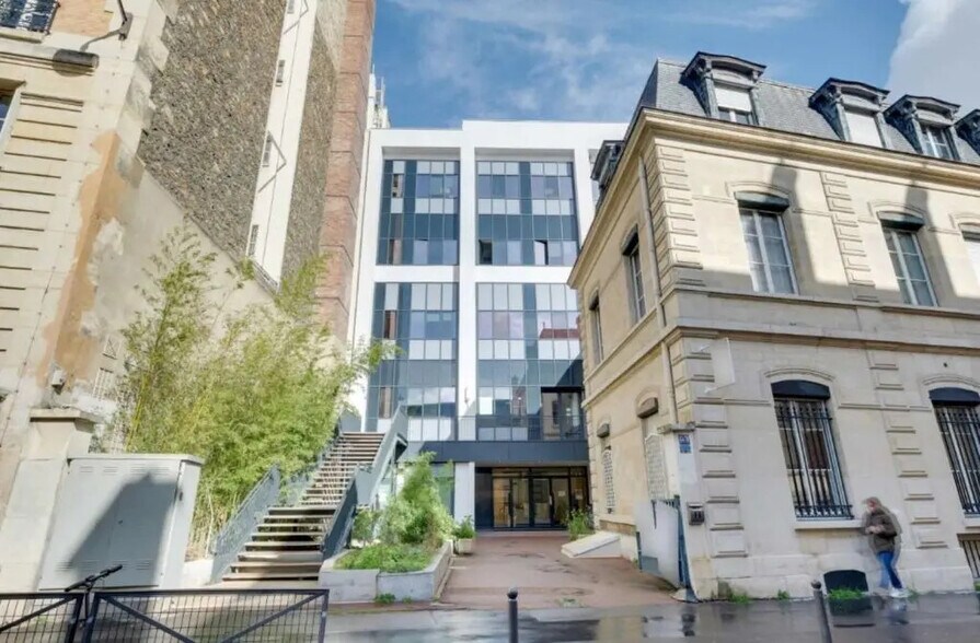 62 Rue Du Ranelagh, Paris à louer - Photo de l’immeuble – Image 1 sur 8
