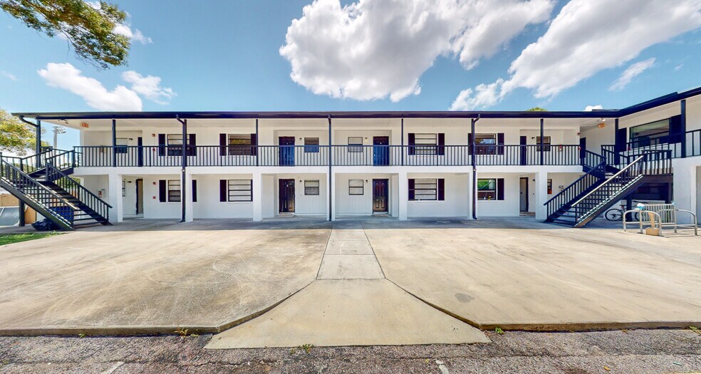 7786 62nd St N, Pinellas Park, FL à vendre - Photo de l’immeuble – Image 1 sur 63