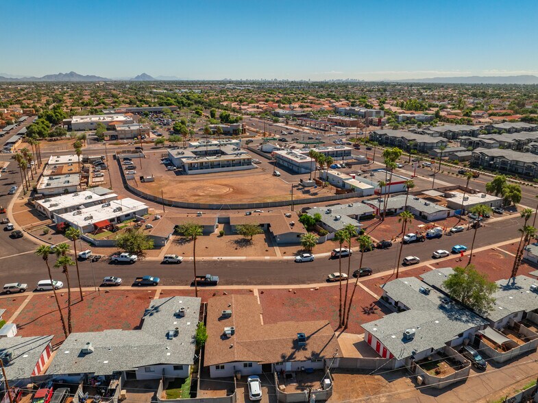 7019 N 76th Ave, Glendale, AZ à vendre - Photo de l’immeuble – Image 2 sur 12