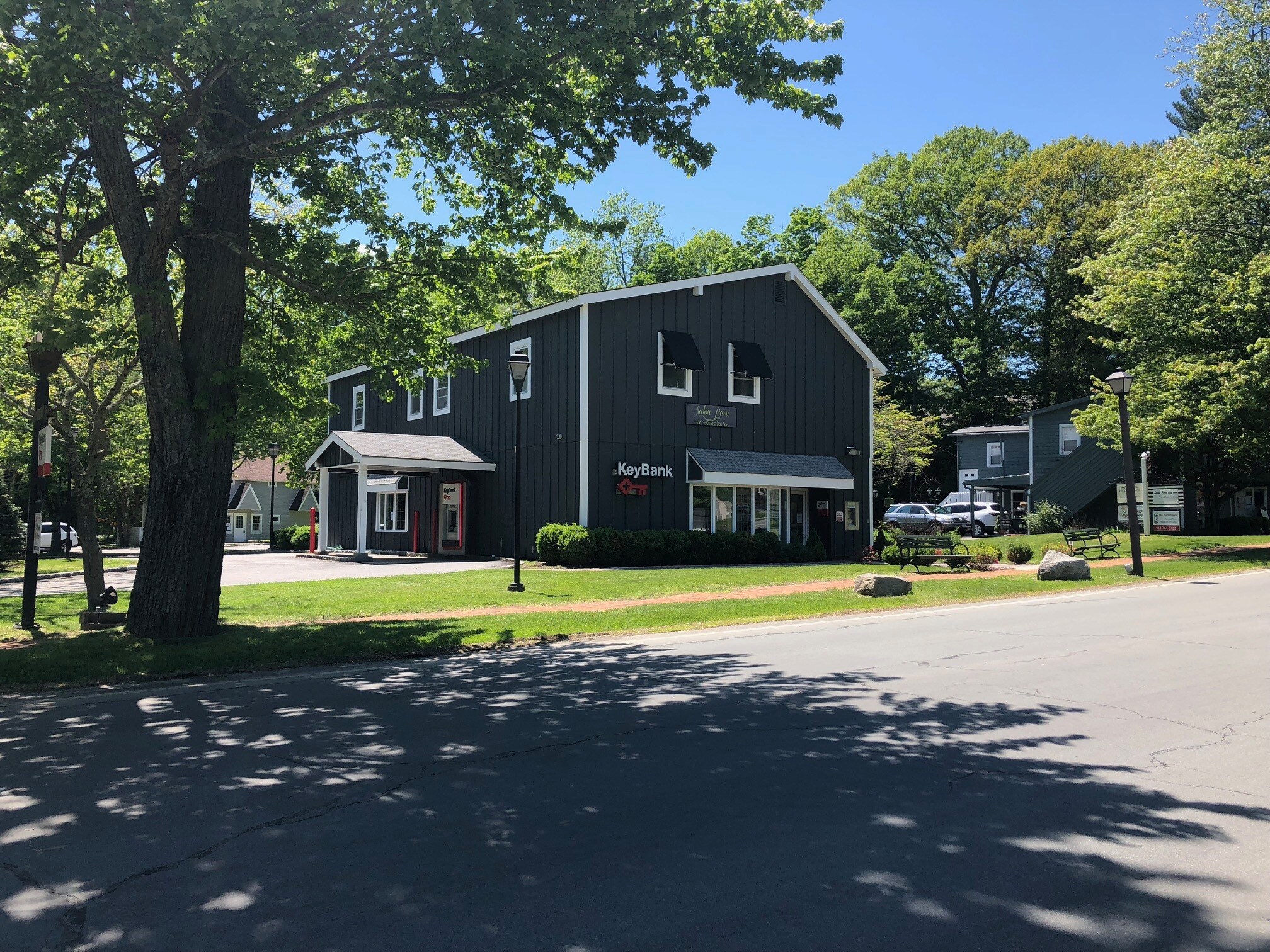 56 Westchester Ave, Pound Ridge, NY à louer Photo de l’immeuble– Image 1 sur 46