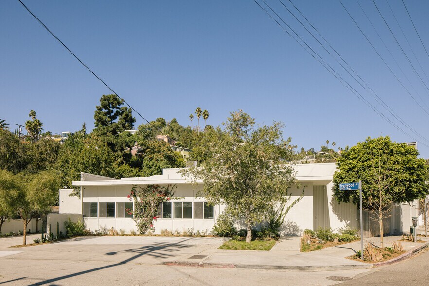 1825 Hyperion Ave, Los Angeles, CA à louer - Photo de l’immeuble – Image 1 sur 22