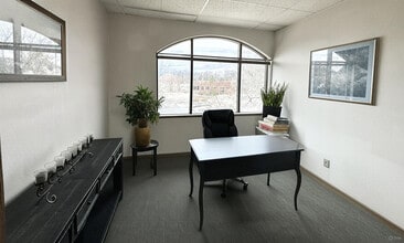 2175 N Academy Cir, Colorado Springs, CO à louer Photo intérieure– Image 1 sur 3