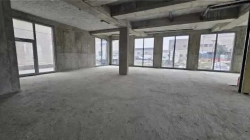 Local commercial dans Bagnolet à vendre - Photo de l’immeuble – Image 1 sur 2