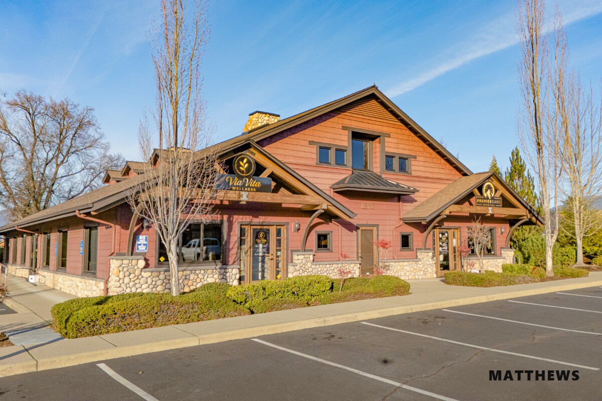 1873 Williams Hwy, Grants Pass, OR à vendre Photo principale– Image 1 sur 5