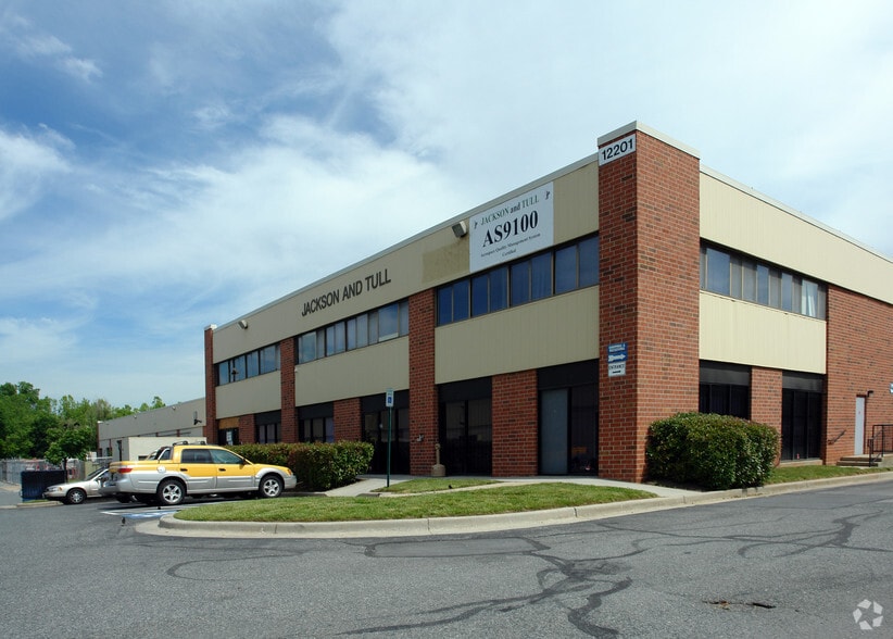 12201-12211 Distribution Way, Beltsville, MD à louer - Photo de l’immeuble – Image 1 sur 4