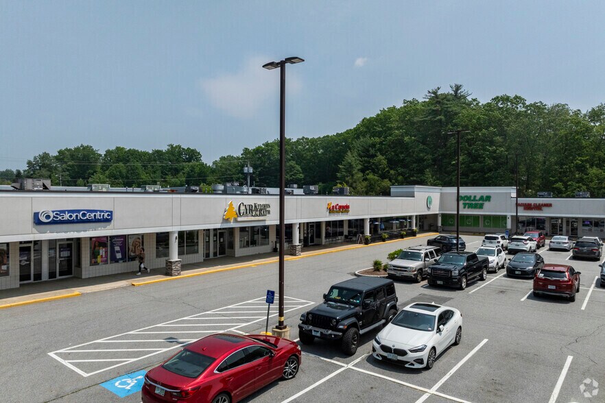535-555 Hooksett Rd, Manchester, NH à louer - Photo de l’immeuble – Image 2 sur 3