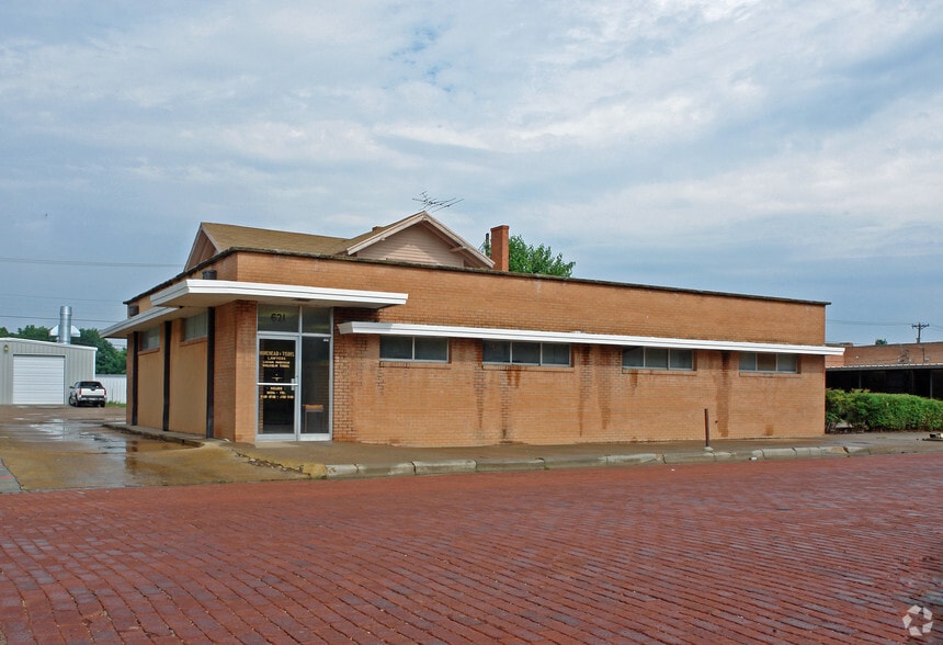 621 Baltimore St, Plainview, TX à vendre - Photo principale – Image 1 sur 3