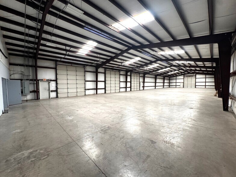 1910 Sugar Sweet Ave, Weslaco, TX à louer - Photo de l’immeuble – Image 2 sur 3