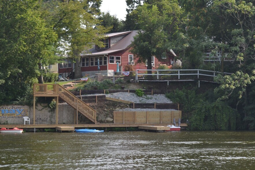 2373 Untalulti Dr, Monticello, IN à vendre - Photo de l’immeuble – Image 2 sur 36