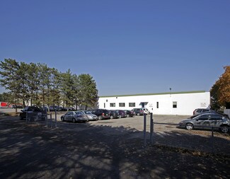 Plus de détails pour 201 Speers Rd, Oakville, ON - Industriel/Logistique à louer