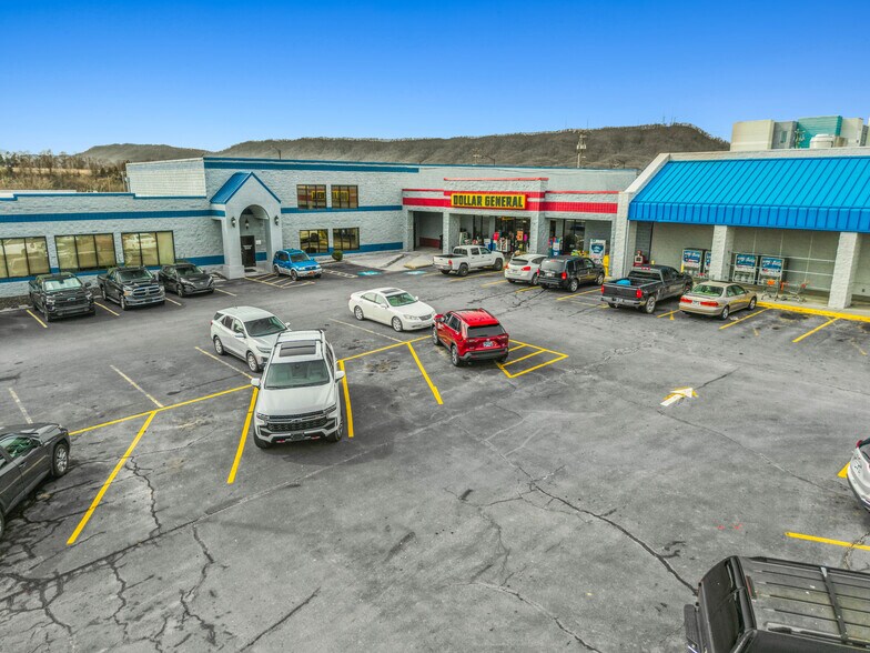 2 Grocery-Anchored Centers | Kingsport portefeuille de 2 biens à vendre sur LoopNet.fr - Photo de l’immeuble – Image 2 sur 2