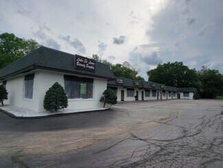 Plus de détails pour 11100-11118 Veterans Memorial Pky, Lake Saint Louis, MO - Local commercial à louer