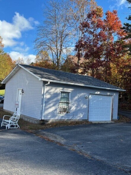 796 Piney Forest Rd, Danville, VA à vendre - Photo de l’immeuble – Image 2 sur 2