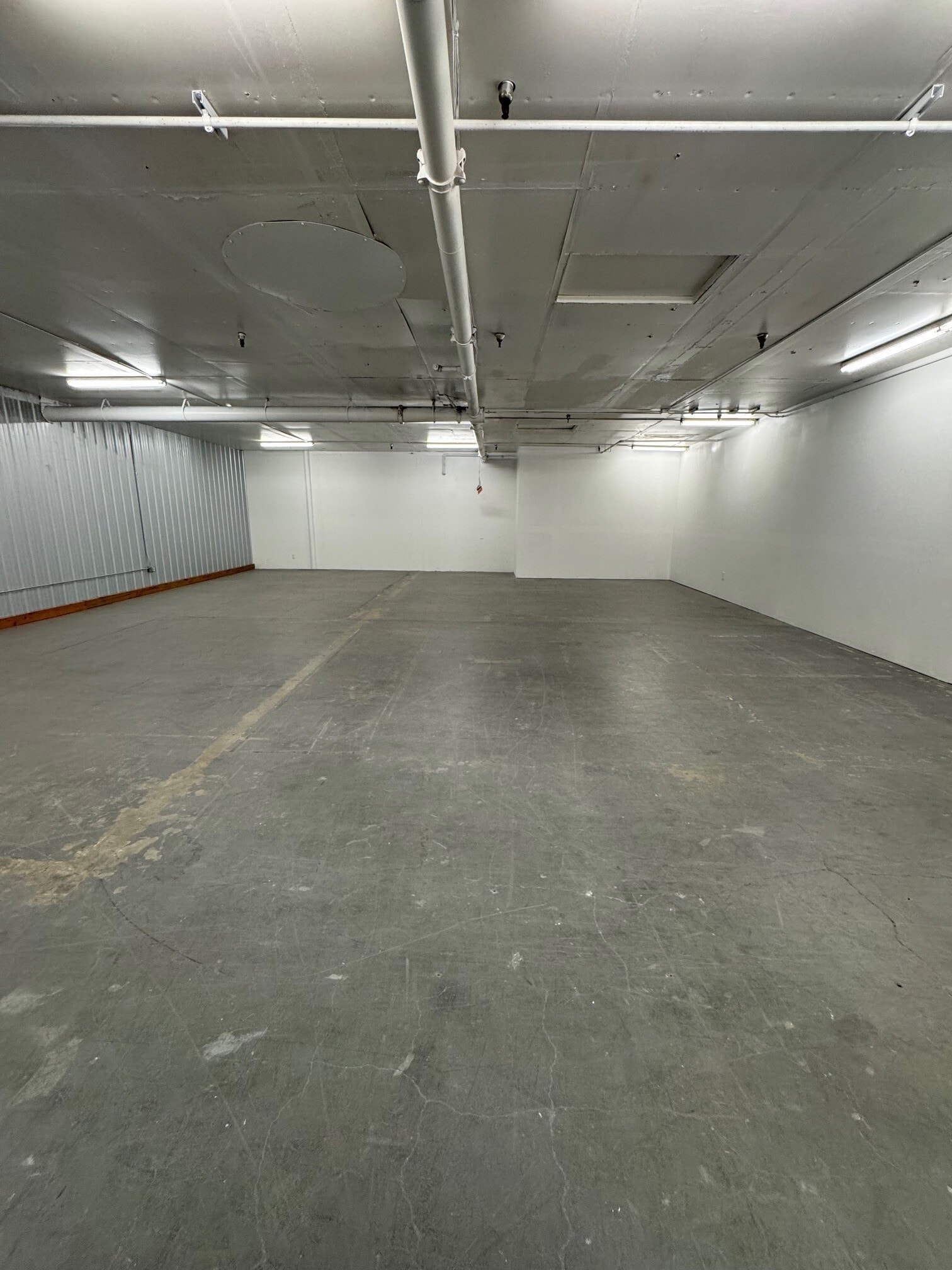 12715 Miller Rd NE, Bainbridge Island, WA à louer Photo intérieure– Image 1 sur 6