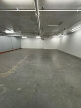 12715 Miller Rd NE, Bainbridge Island, WA à louer Photo intérieure– Image 1 sur 6