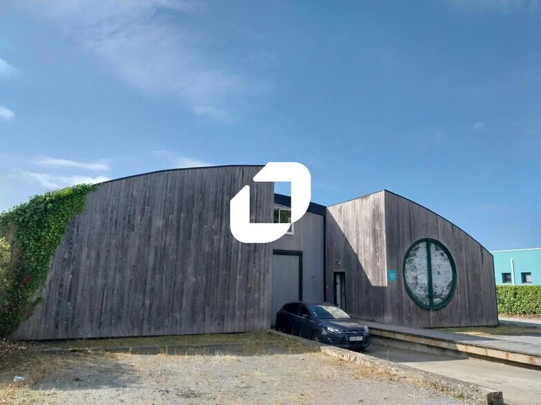 Local d’activités dans Treillières à louer - Photo de l’immeuble – Image 3 sur 9