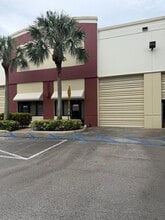 3801-3899 SW 30th Ave, Fort Lauderdale, FL à louer Photo de l’immeuble– Image 1 sur 9
