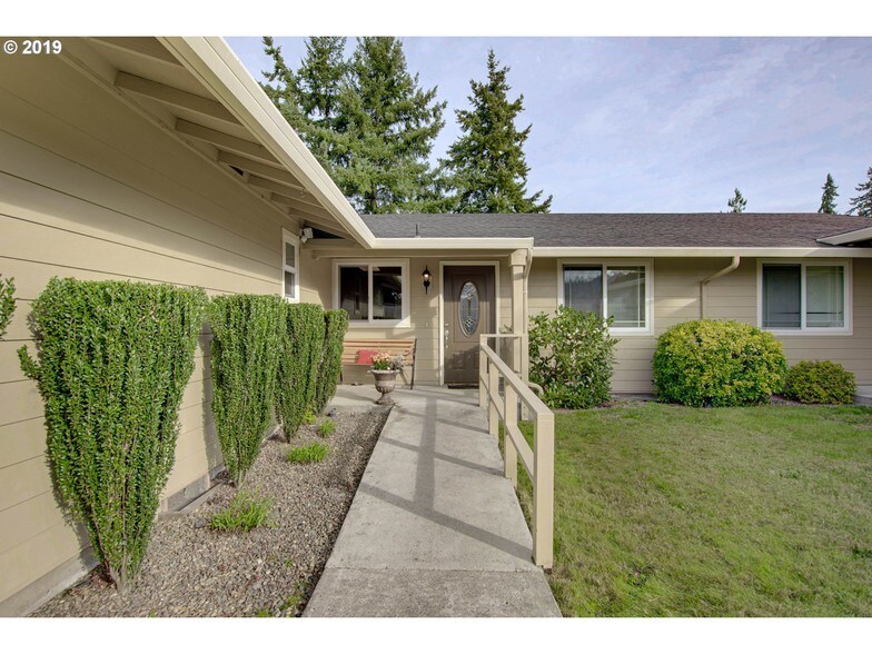 2091 Spruce Ave, Woodland, WA à vendre - Photo de l’immeuble – Image 2 sur 12