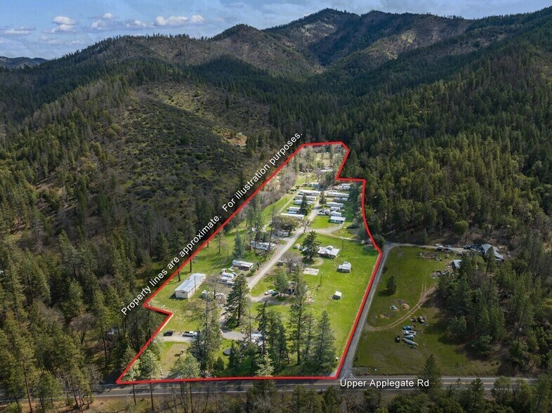 11425 Upper Applegate Rd, Jacksonville, OR à vendre - Photo principale – Image 1 sur 19