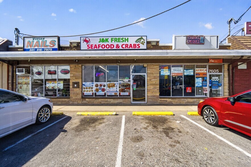 7605 Marlboro Pike, Forestville, MD à vendre - Photo principale – Image 1 sur 13